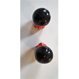 Royal Guard Cruet Set - Salt and Pepper Shakers/British Souvenir from London England UK for Kitchen or Home