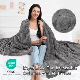 Bcareself Faux Fur Throw Blanket Ultra Soft Plush Fluffy Blanket for Couch, Bed, Sofa - Lightweight Yet Warm Winter Blanket for Women Men - Machine Washable 60x80 Inches Gray