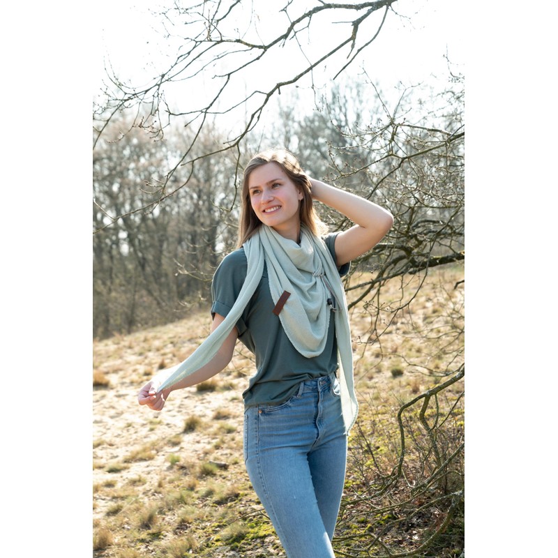 KNIT FACTORY - Lola Triangular Scarf - Fine Knitted Women's