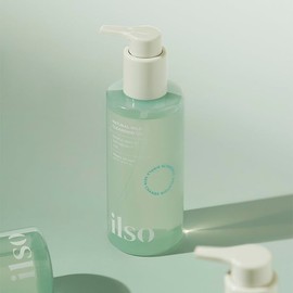 ilso Natural Mild Cleansing Oil/Daily Makeup Blackheads Removal 200mL