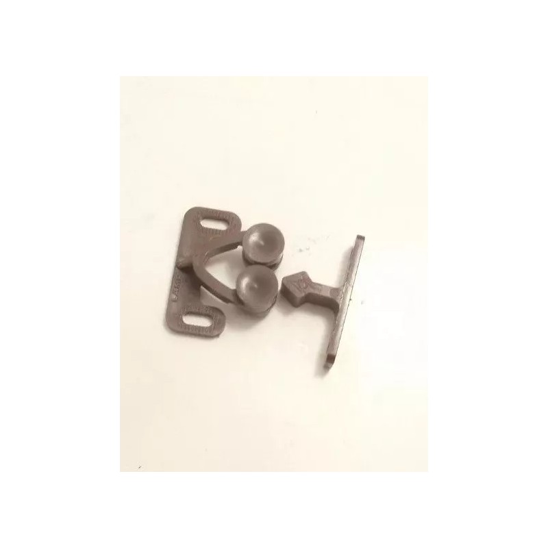 SUGATSUNE Lot of 4 SUGATSUNE Grab Catch - Pull-to-Open -