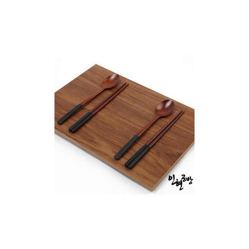 Inhyeon Workshop Natural Lacquer Charcoal + Basic Wooden Cutlery 4-Piece