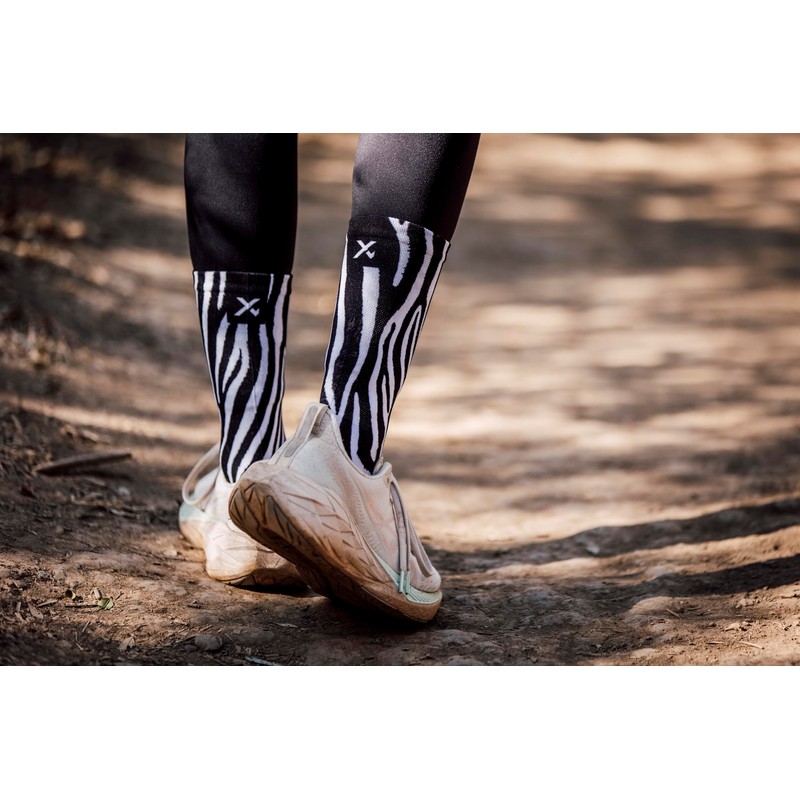 Sox Footwear Zebra Crew Socks, Black and White, 38 -