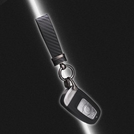 Microfiber Leather Car Keychain, Premium Carbon Fiber Key Chain, Universal Key Fob Key Chain Holder for Men Women, 360 Degree Rotatable,Anti-Lost D-Ring,1 Screwdriver,Gift for Father Boyfriend Family