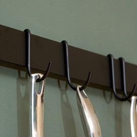 Rogar Gourmet Bar Pot Rack in Black