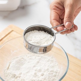 Powdered Sugar Sifter, Stainless Steel, Fine Mesh Strainer for Baking, Dusting, Decorating