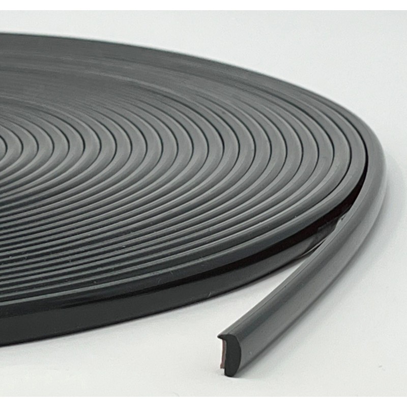 Trim-Gard 5/16" x 50' Roll Trim-Gard L-Style All Black Door