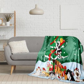 Christmas Throw Blanket for Sofa Couch - Cute Cat Christmas Blankets for Cat Lovers Christmas Decor for Living Room Bedroom Warm Soft Christmas Blankets and Throws, Winter Holiday Blanket 50x60''