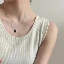 Crymystal Blau Kristall Halskette Natürliche Kristall Edelstein Halskette Choker Kristall Anhänger Halskette Rund Blau Cz Halskette Silber Strass Halskette Schmuck für Frauen Geschenke (Blau)