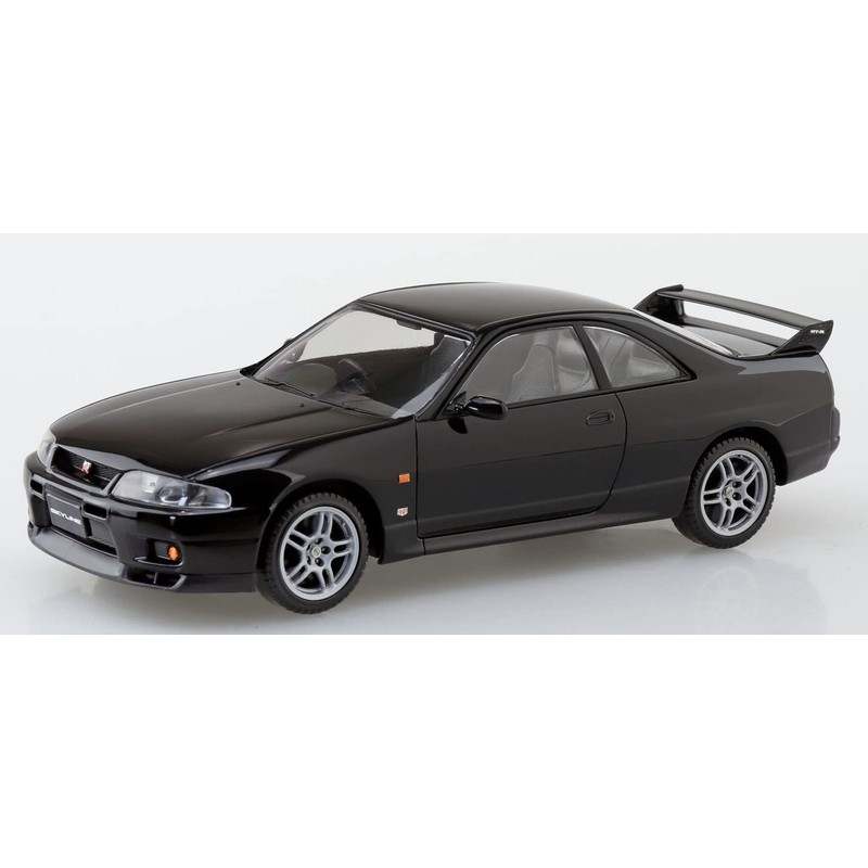 Aoshima Bunka Kyozai 1/32 The Snap Kit Series Nissan R33
