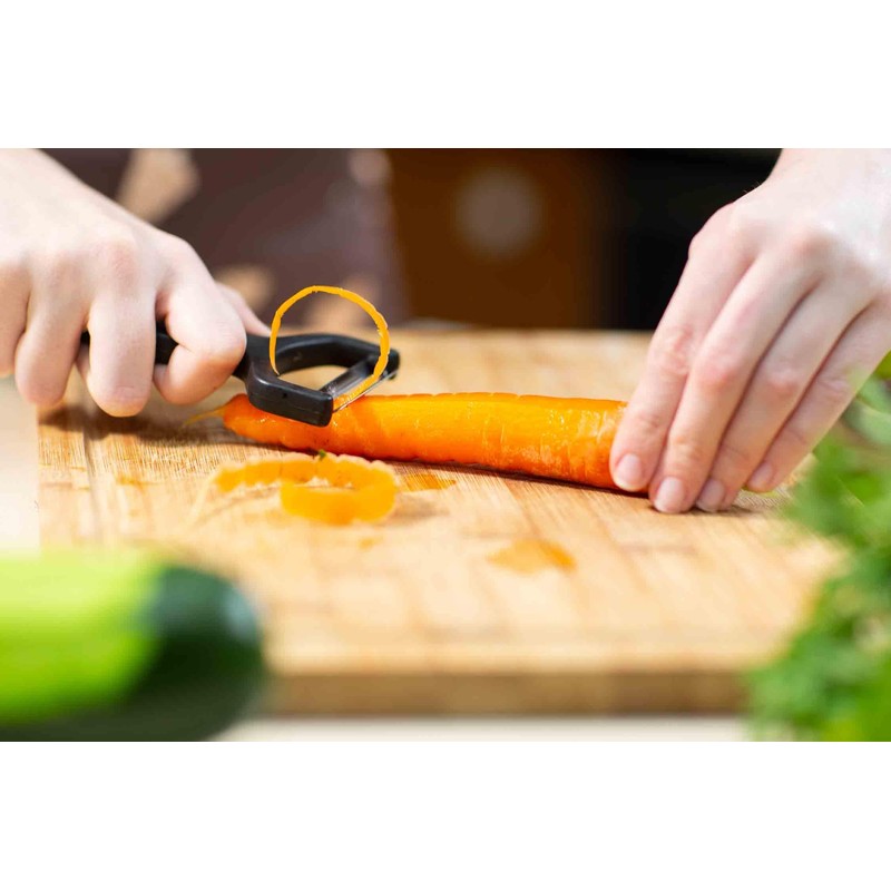 ARCOS Professional Peeler for Fruits and Vegetables. 5.5 Inch Stainless