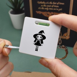 Azeeda 'Cute Wicked Witch' Keyring Tape Measure/Spirit Level Tool (KM00039891)
