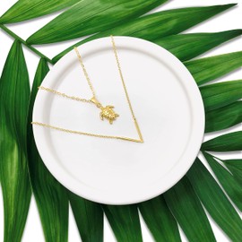 Mary & Jules Turtle Necklace 925 Sterling Silver Gold-Plated Gold Chain Women's with Turtle Pendant Necklace Women's Gold Made of Recycled Silver, for Women and Girls, Sterling Silver