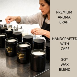 Cedarwood & Vetiver Scented Candle – Luxury Handcrafted Soy Candle, 42H Slow Burning, Black Jar Home Décor, Premium Fragrance Oil, Ideal Candle Gifts for Men/Women