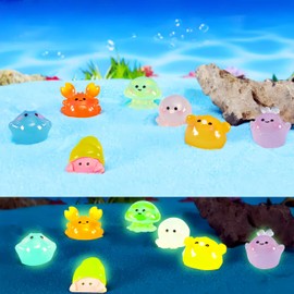 HUA JET 30 Pcs Mini Resin Ocean Animals Glow in The Dark Figurines, Tiny Cute Sea Creatures for Aquarium Ornaments, DIY Micro Landscape & Fairy Garden Decor（Two per style）