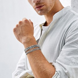 VNOX Initial Bracelet for Men Dad - Stainless Steel Chain A-Z Letter Silver Link Bracelets, for Friend Teen Women Mens Jewelry,Birthday Fathers Valentines Day Gifts for Him (U)