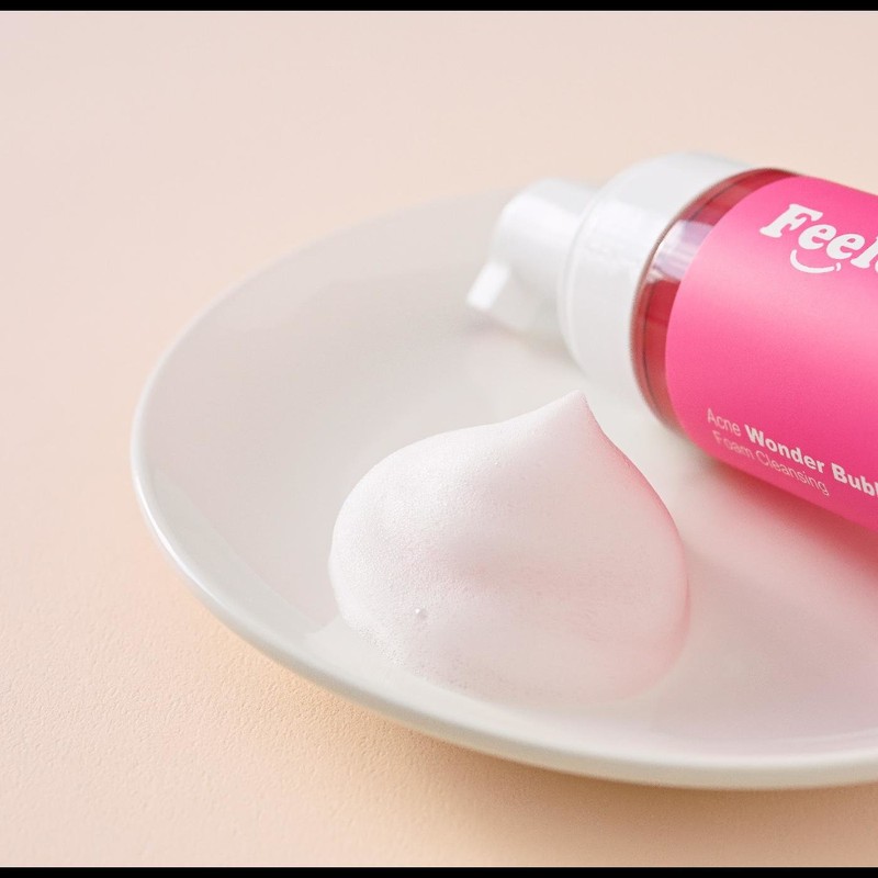 Philody [1+1] Acne Wonder Bubble Mildly Acidic Vitamin Foam Cleansing