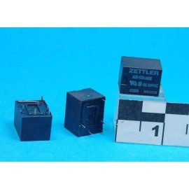 American Zettler Lot of 4 - American Zettler - AZ8-1CH-24DE - Relay, 24V DC. Contacts: SPDT-6Amp.