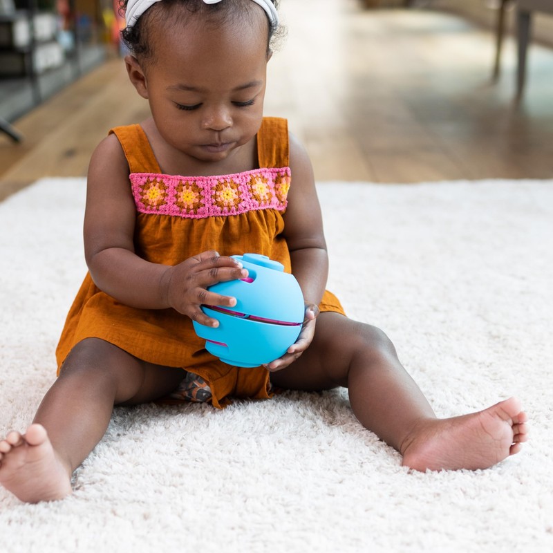 Fat Brain Toys OombeeBall - Sensory Nesting Puzzle for Babies