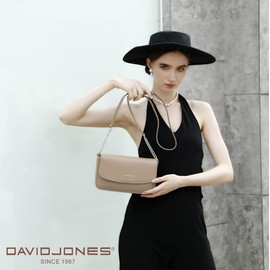 David Jones - Women's Small Crossbody Bag - Ladies Rigid PU Leather Chain Shoulder Bag - Rectangular Clutch Handbag - Phone Wallet Purse Evening Shopping City Fashion Elegant Party - Beige
