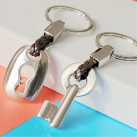 Supkeyer 2 Pcs Keychain, Key lock,Couple Keyring, Creative Fashion Leather Keychain Key Chain Ring Keyring Key Fob Key& Lock, Silver, One Size