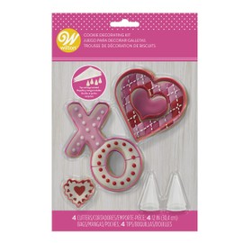 Love Cookie Cutter Set – Decorating Set for Homemade Cookies – Includes 12 Pieces – Cutters, Nozzles and Bags