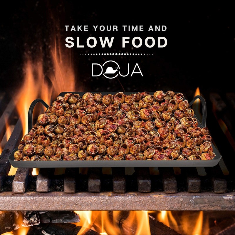 DOJA Barcelona | Iron can for Snails | Dimensions: 22x22