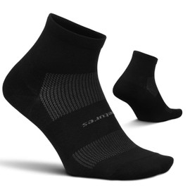 Feetures High Performance Ultra Light Quarter- Running Socks for Men & Women, Moisture Wicking- Medium, Black