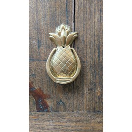 Tropical Welcome – Bronze Pineapple Door Knocker from Bali A Touch of Tropical Elegance for Your Home Decor