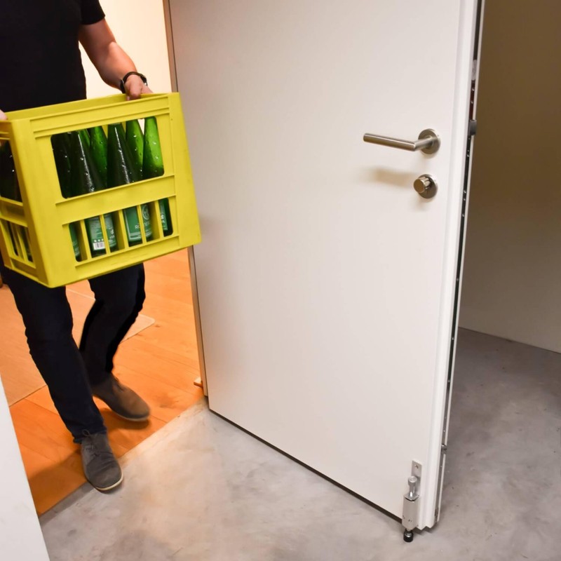 D&D Living Kick&Fix Door Holder for Indoor and Outdoor Use