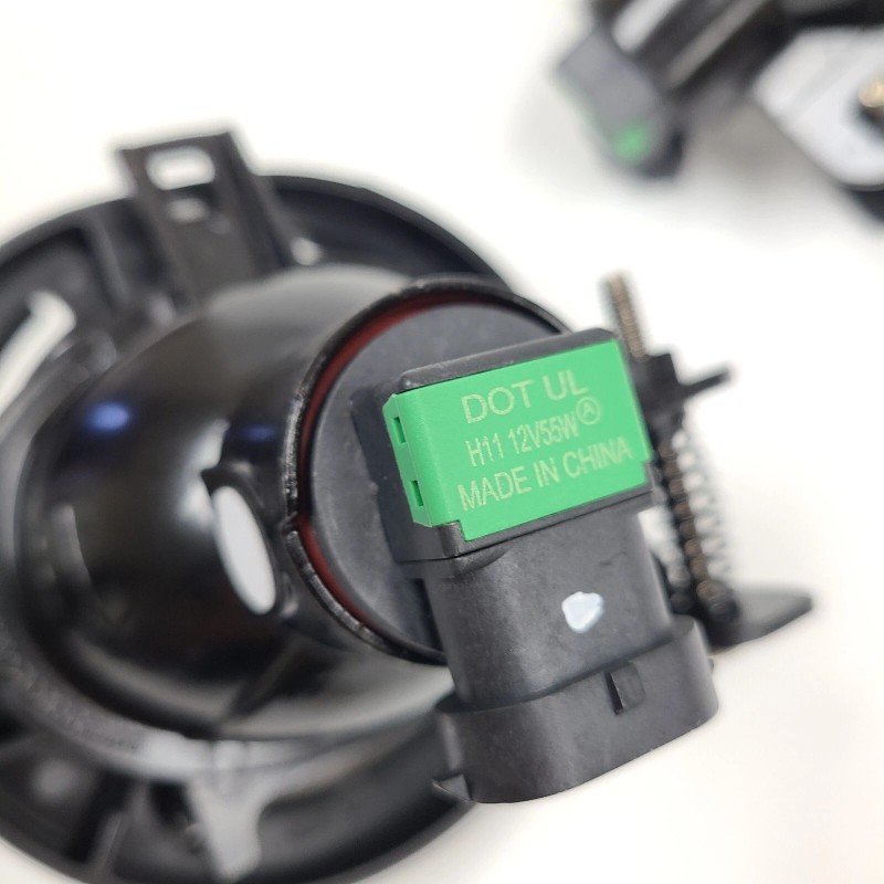 LEDIN Halogen Fog Light Kit For 2015-2023 Dodge Challenger Switch