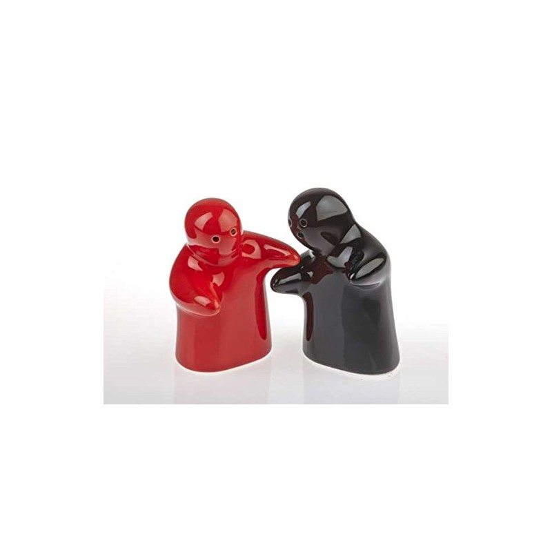 Wedding Favours Table Decoration Salt and Pepper Spirits Hugging Lovers
