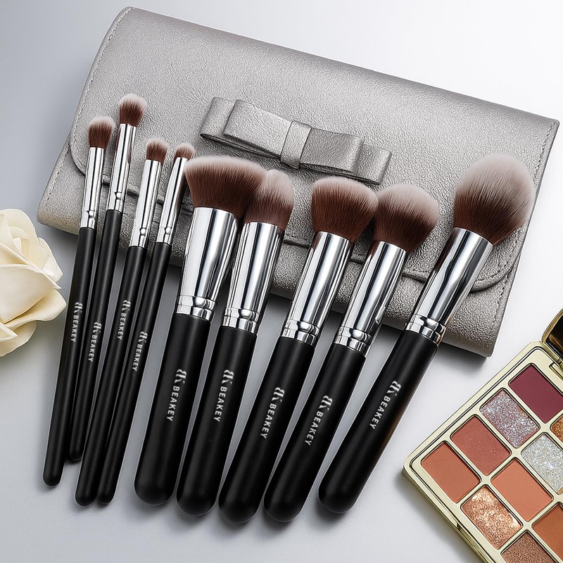 BEAKEY Makeup Brushes Set Premium Foundation Concealer Blush Bronzer Eye