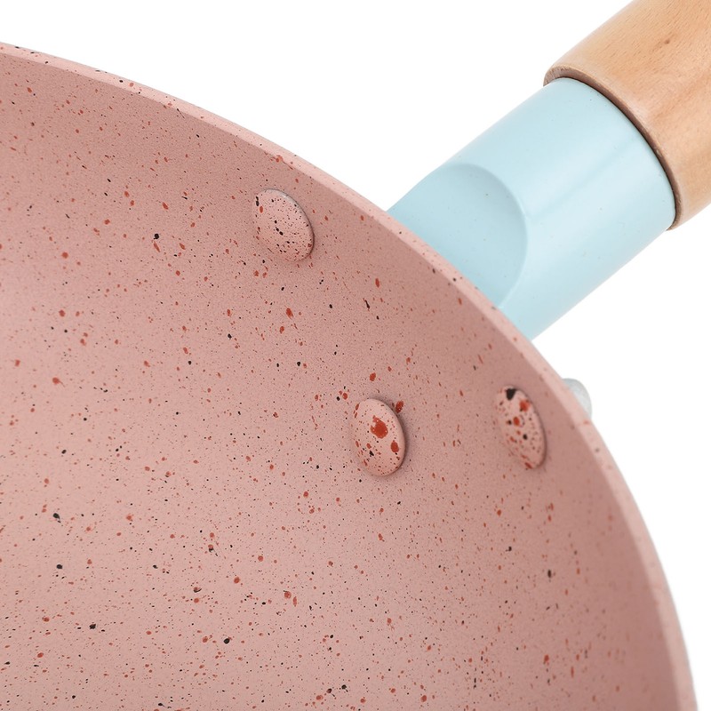 Frying Pan Egg Omelette Pan with Wooden Handle Heat Resistant