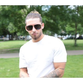 Xlusiv - Polarised Sunglasses for men UV400 protection Oval (Gold/Red)