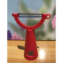 Tupperware - Vegetable Peeler - Heart Red-very easy, useful and stylish