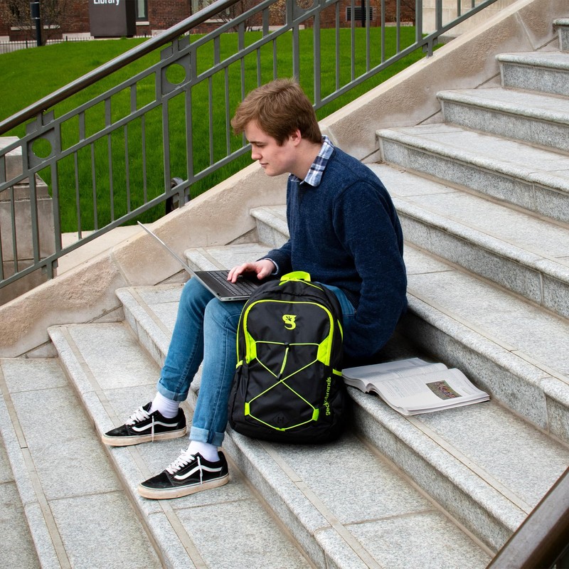 geckobrands Impact Backpack – Black/Green