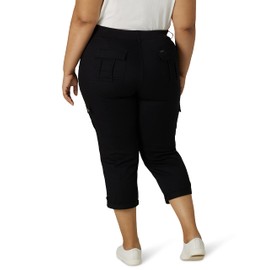 Lee Women's Plus Size Ultra Lux Comfort with Flex-To-Go Cargo Capri Pant Black 16 Plus