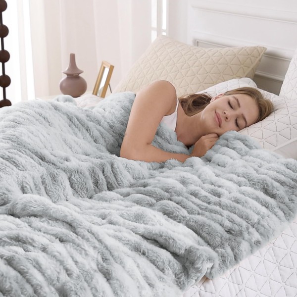 Warm Fuzzy Faux Fur Blanket, Elastic Striped Fleece Throw Blanket