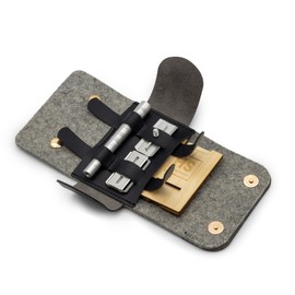 HENSON SHAVING HENSON AL13 Exclusive Case x Wooden Stand