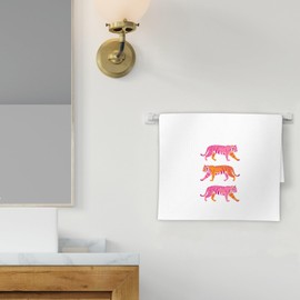 FIicy Pink Tiger Decor Hand Towels, Trendy Pink Preppy Kitchen Towels, Pink Animal Tigers Preppy Decorative Hand Towels for Bathroom Kitchen, Pink Preppy College Girl Dorm Bathroom Decor(16x24 Inch)
