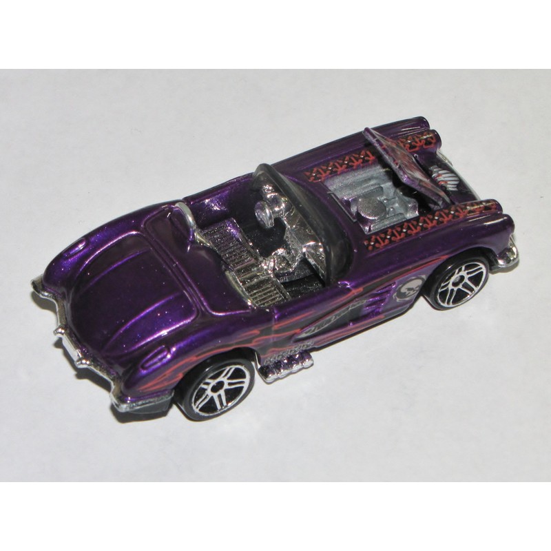 HOT WHEELS 1958 Corvette with opening cover die-cast 1:64