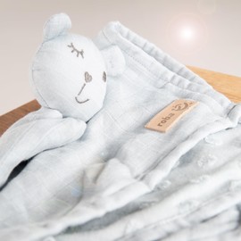 roba Baby Comforter Lil Planet – 40 x 40 cm – Cuddle Blanket with Bear Motif – Muslin – Organic Cotton GOTS Certified – Light Blue