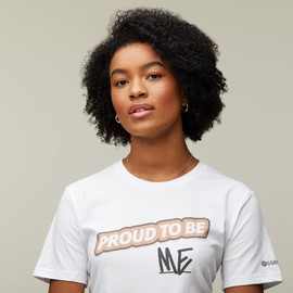 essence | Pretty Natural Hydrating Foundation | Medium, Buildable Coverage for a Natural Skin Look | Formulated with Hyaluronic Acid and Aloe Vera | Made Without Gluten, Parabens, Oil & Alcohol | Vegan & Cruelty Free