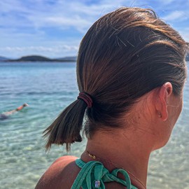 HAARallerliebst® Pack of 20 Brown Hair Bobbles Colour Medium Brown, 4.5 mm Thick, Metal-Free Braid Elastics for Women, Girls & Men, Including Box for Storage for Hair Accessories, Hair Ties & Hair