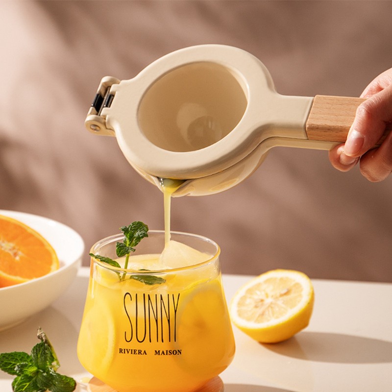 Citrus Juicer Strong Metal Wooden Handle Ergonomic Design Food Grade