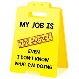 XgiftCreat Funny Office Desk Sign - I Don’t Know what I’m Doing, Small Fun Gag Warning Caution Cubicle Decor Gifts for Team Coworker Teammate Employee Boss Christmas