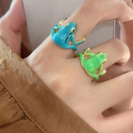 ULLKEL Tree Frog Ring for Women Cute Frog Rings Blue Green Frog Ring Adjustable Open Creative Frogs Shaped Hug Finger Funny Gift Jewelry (Blue+Green frog rings)