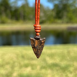 Men Arrowhead Native Necklace - Arrows Jewelry, Strength Charm, Spiritual Charm, Protection Pendant, Native American Gifts, Cool Mens Present (Rustic Brown)