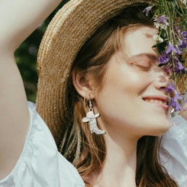 Rhinestone Western Boots Earrings Cowgirl Cowboy Enamel Hat Bohemian Rodeo Boot Drop Dangle Earrings for Women White Hat